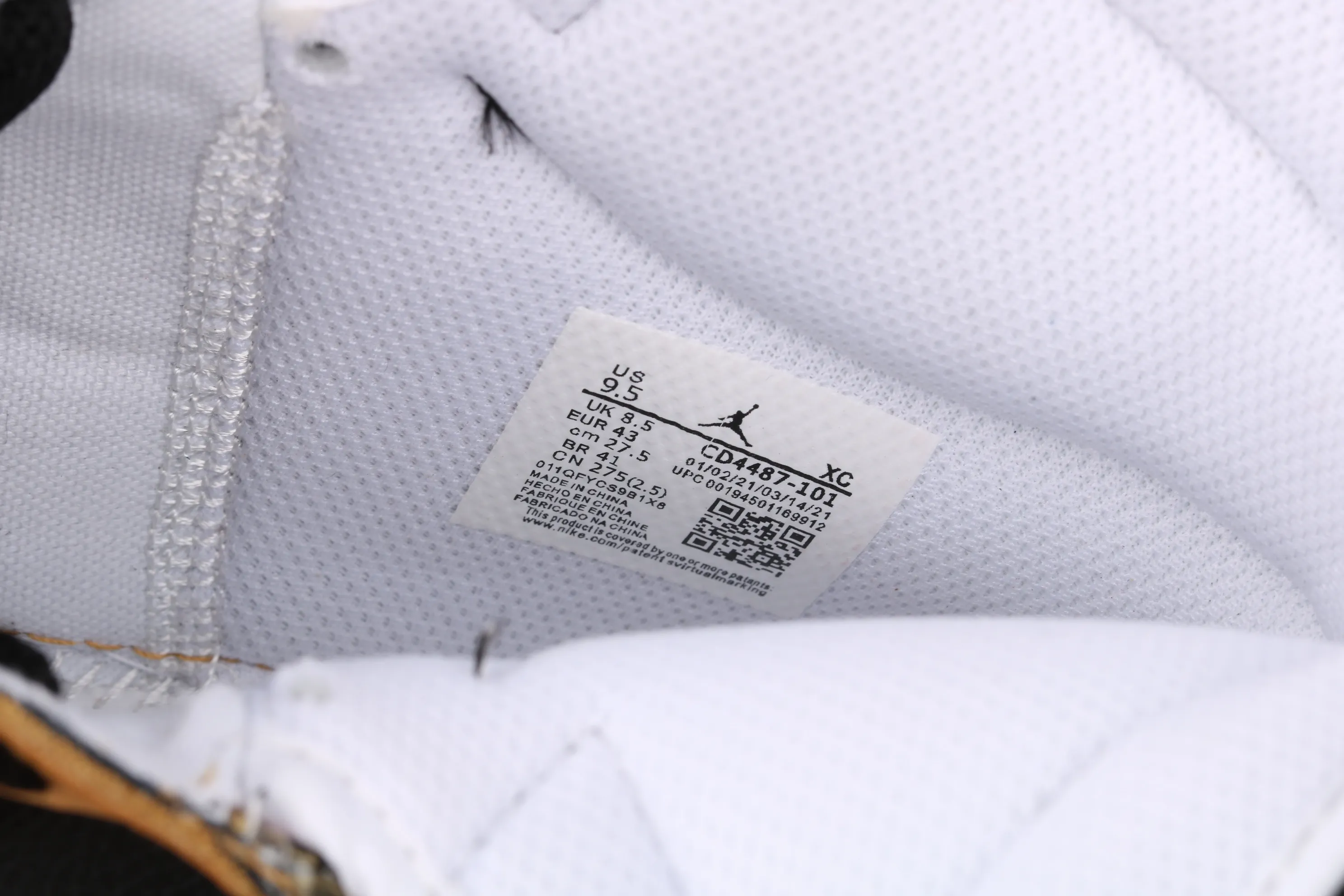 All Categories Air Jordan Jordan Series Basketball Shoes Air Jordan 1 High Z Version Travis Scott x Air Jordan 1 High OG AJ1 Joe 1 Mandarin Duck Overhook CD4487-101